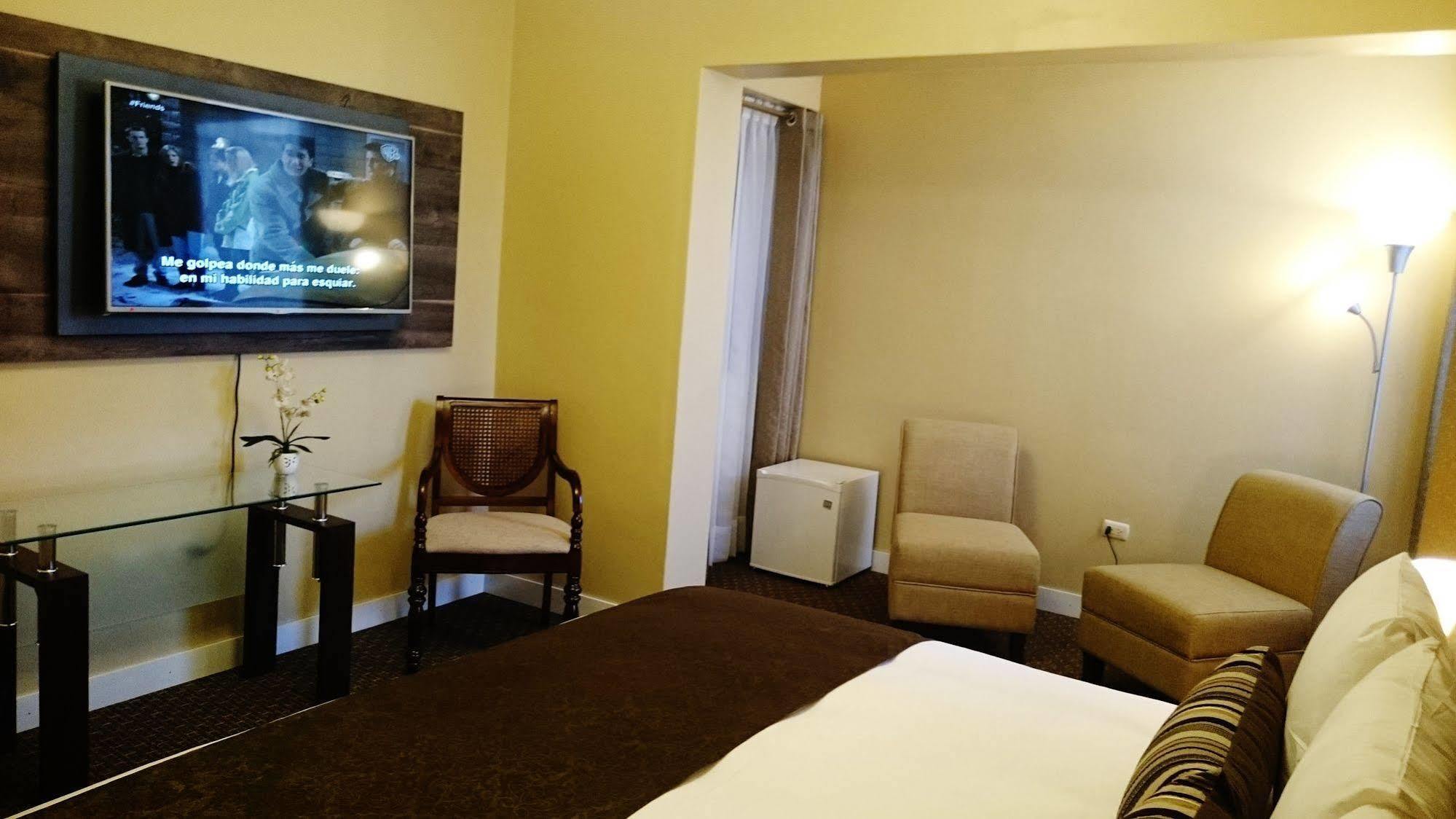 Los Leones Hotel Boutique Yanahuara ภายนอก รูปภาพ