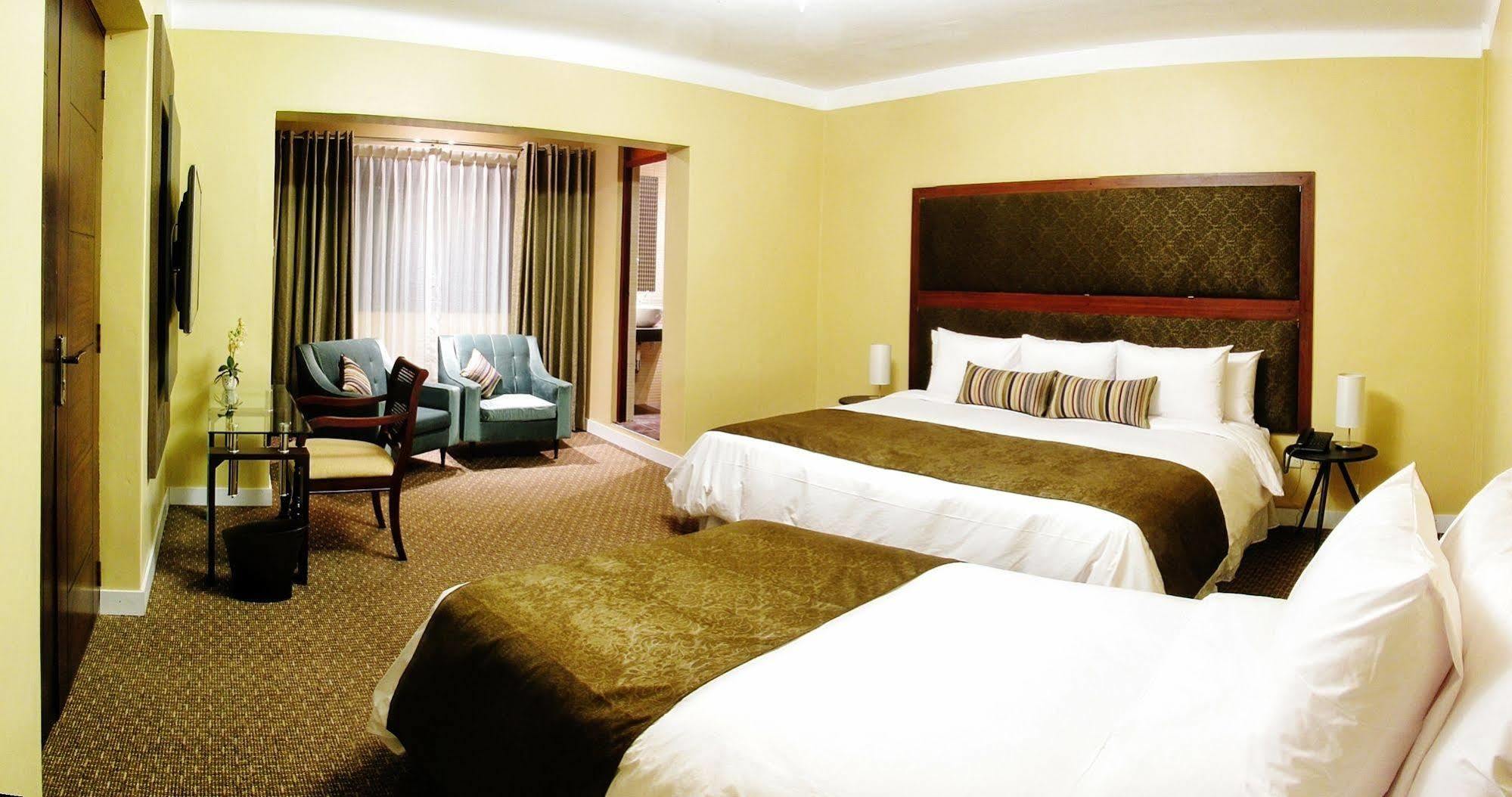Los Leones Hotel Boutique Yanahuara ภายนอก รูปภาพ