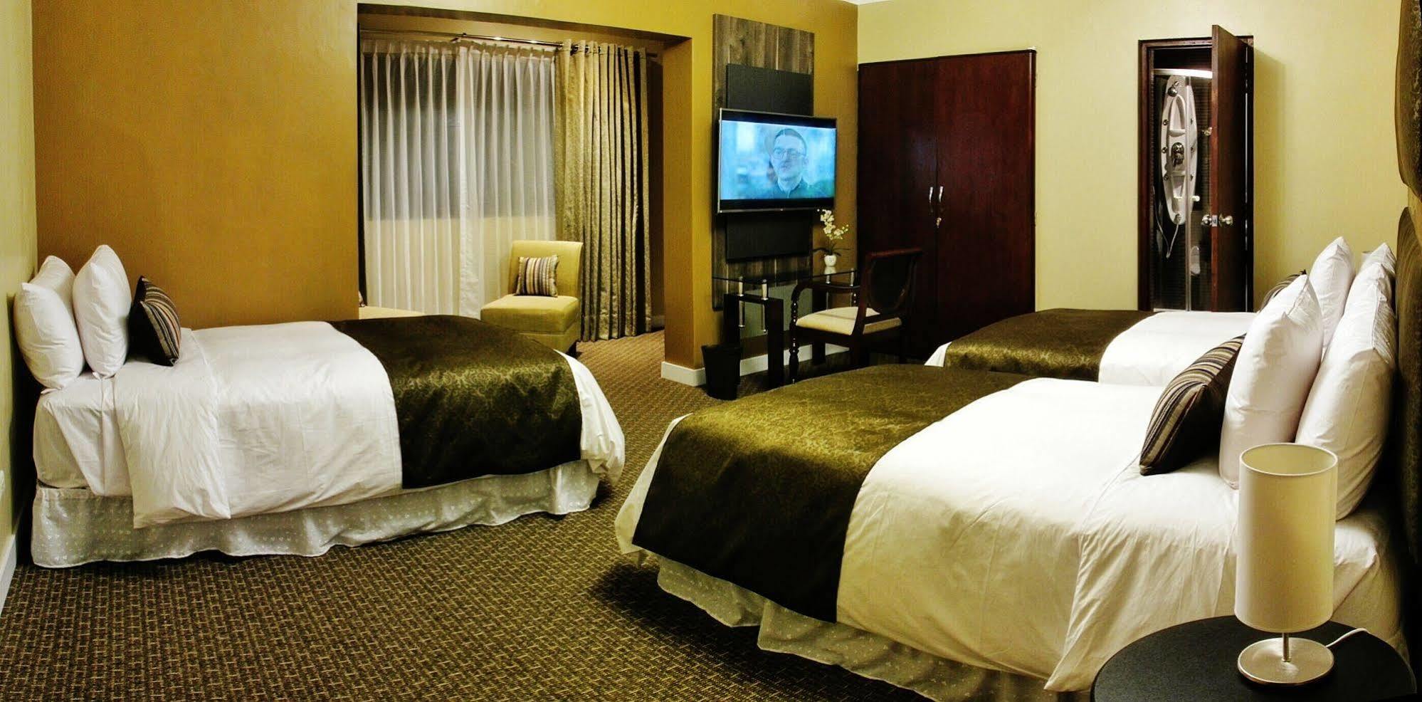 Los Leones Hotel Boutique Yanahuara ภายนอก รูปภาพ