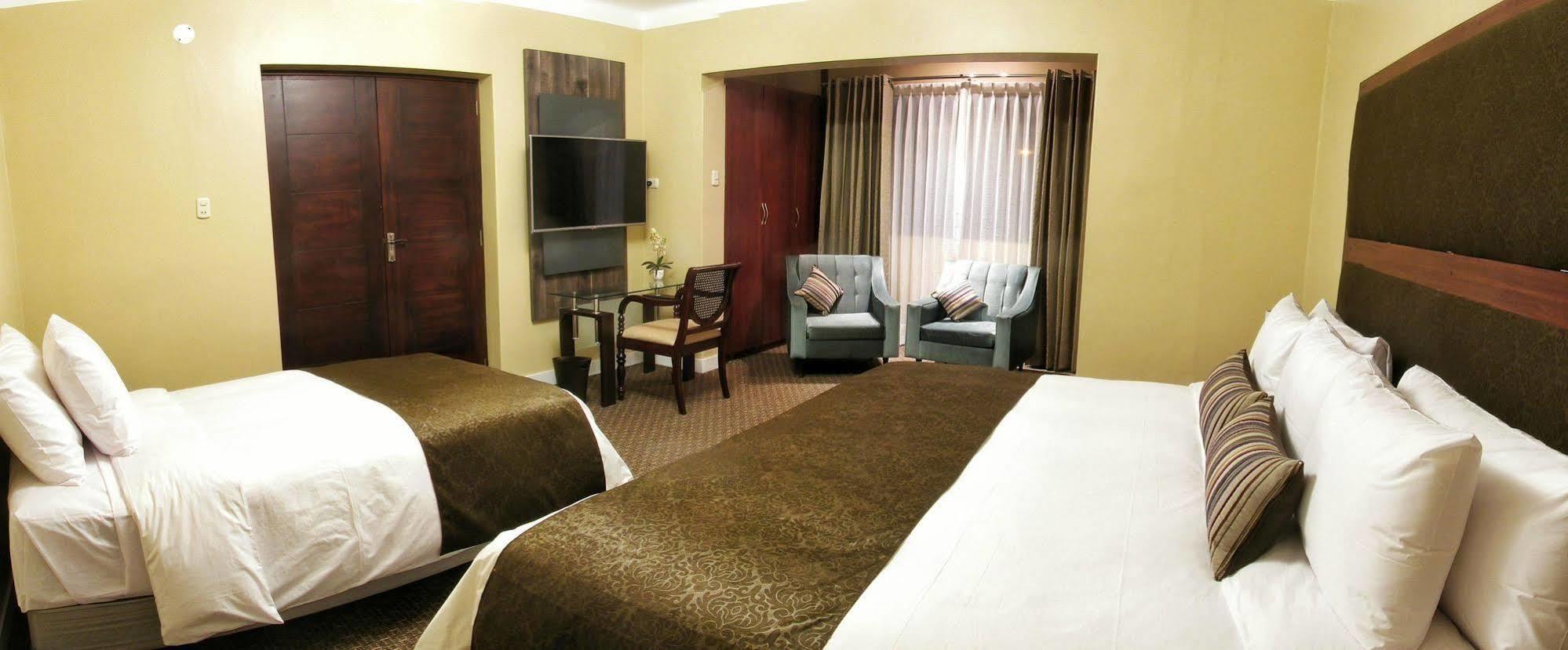 Los Leones Hotel Boutique Yanahuara ภายนอก รูปภาพ